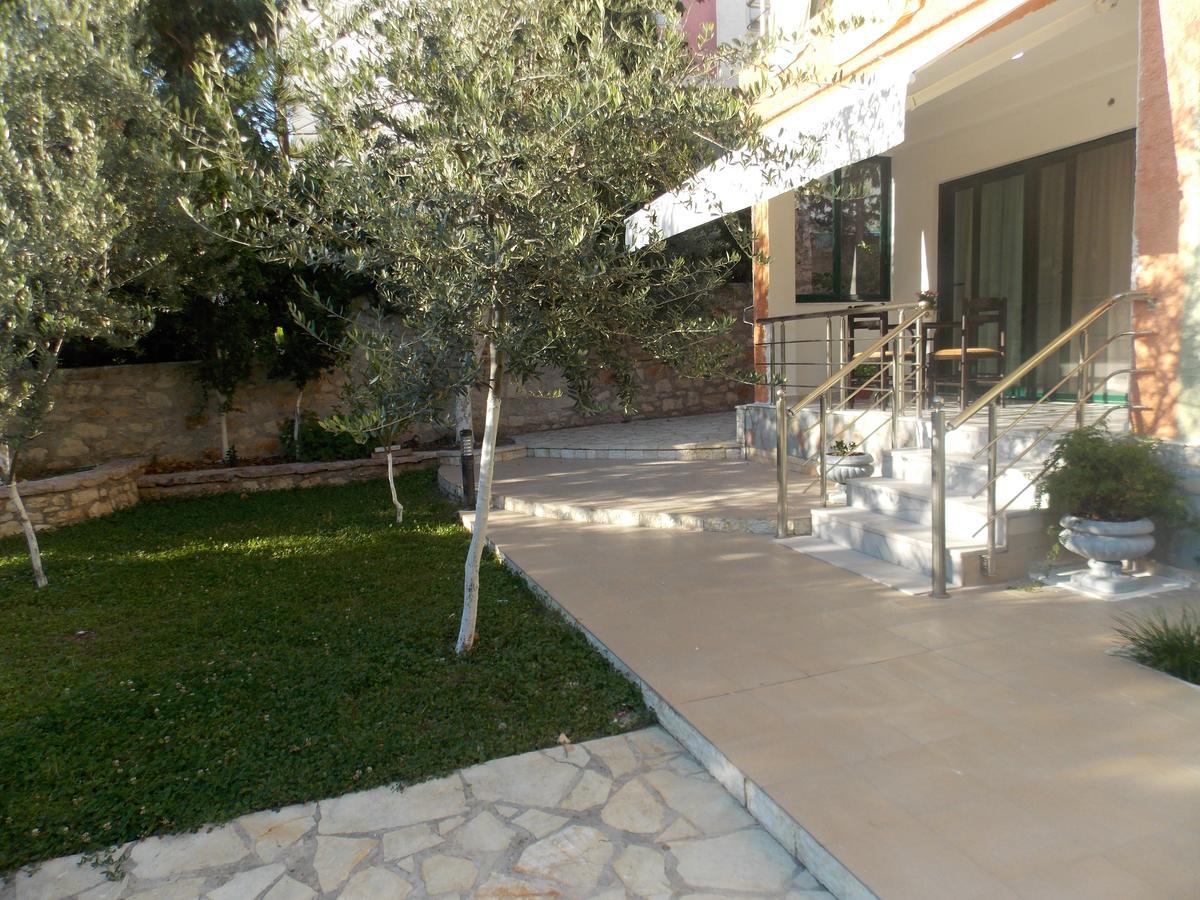 Elvin Apartments Sarande Exterior photo